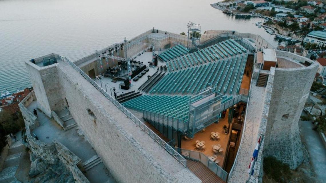N & D Apartment Sibenik Bagian luar foto