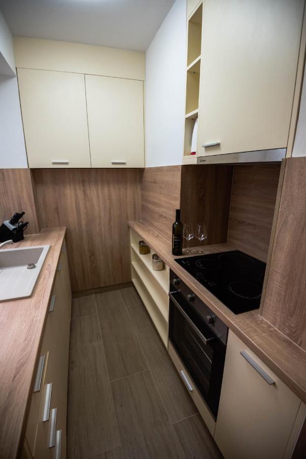 N & D Apartment Sibenik Bagian luar foto