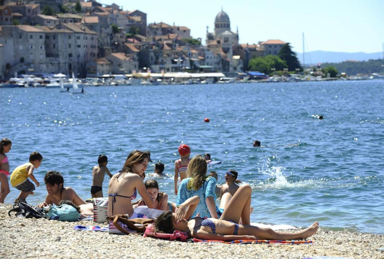 N & D Apartment Sibenik Bagian luar foto