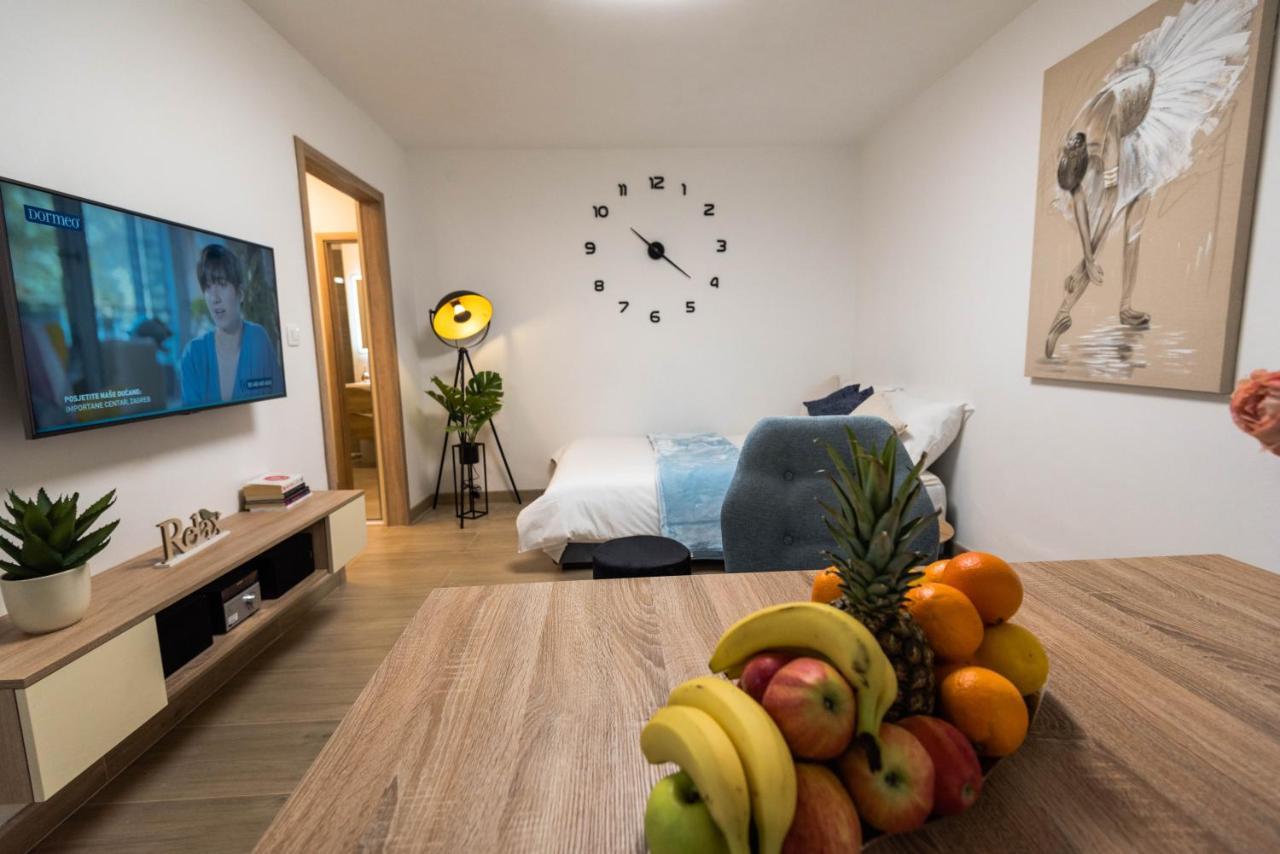 N & D Apartment Sibenik Bagian luar foto